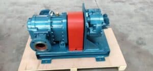 Fully supported lobe pump